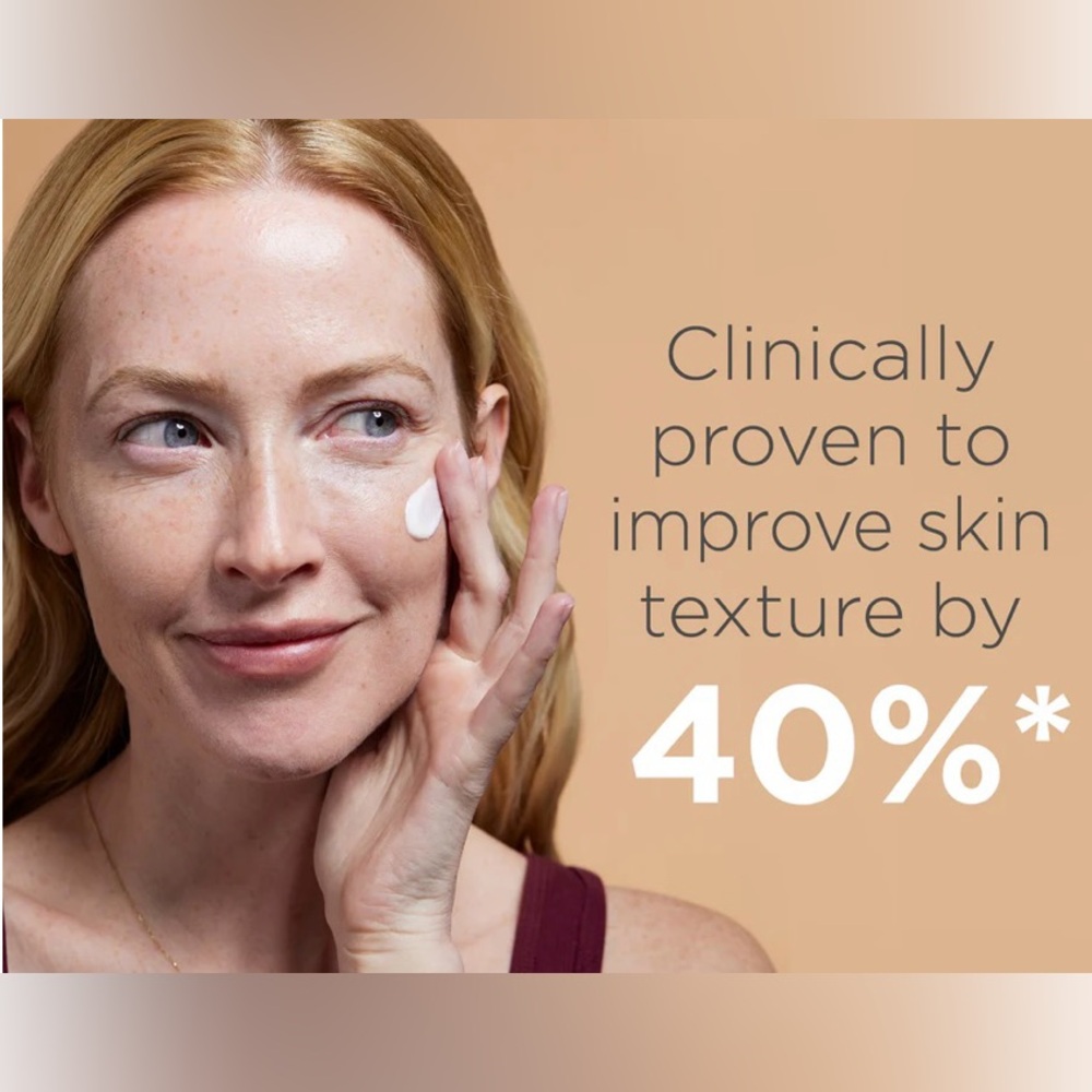 EltaMD UV Clear Tinted Sunscreen SPF 46 - Picture 3 of 5